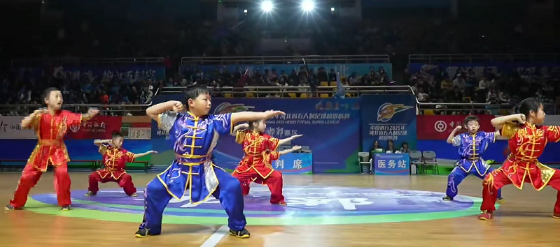 发力, 队也不甘示, 实现反超 发力, 队也不甘示, 实现反超